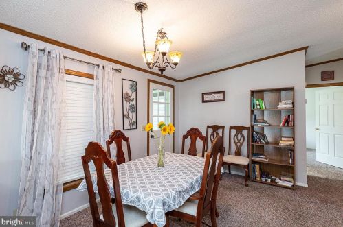 518 Pheasant Rdg Cir, Lancaster PA exterior