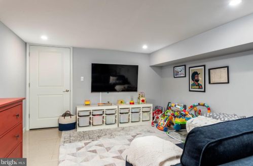 1212 Mckean St, Philadelphia PA 19145-3006 exterior