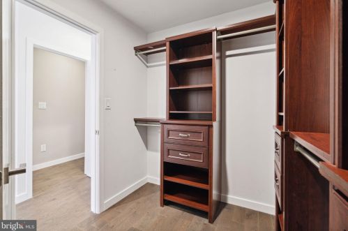 630 Catharine St, Philadelphia PA  19147-2937 exterior