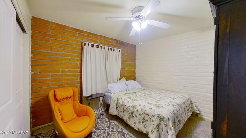 9401 Deer Trl Cir, Tucson AZ 85710-8034 exterior