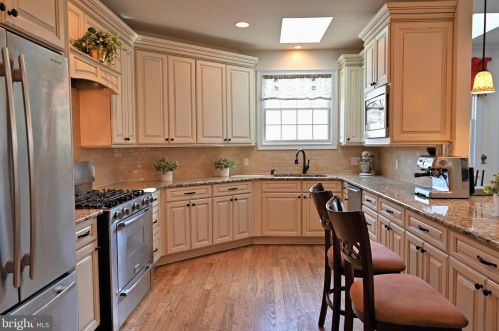 87 Leavitt Ln, Princeton, NJ 08540-3921