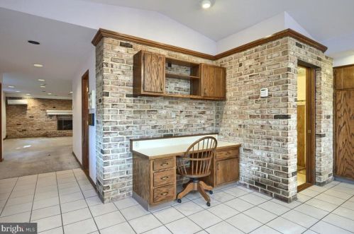 752 Nyes Rd, Hummelstown PA 17036-8688 exterior