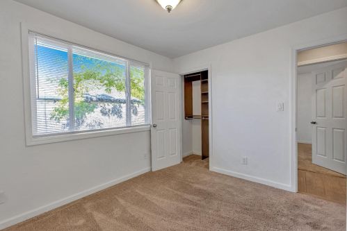 1323 School St, Folsom CA  95630-3335 exterior