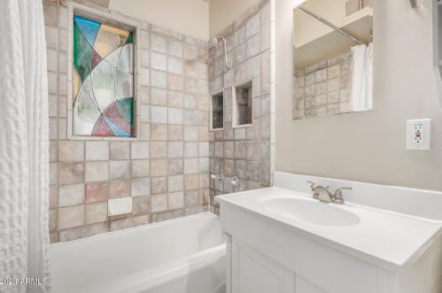 3317 13th Ave, Phoenix AZ  85013-4012 exterior