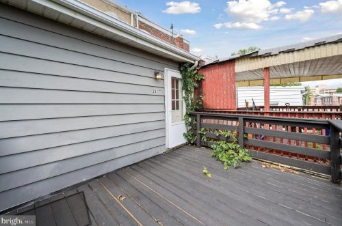 2817 10 St, Chester PA 19013-1604 exterior