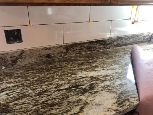 5089 Main St, Maple Plain MN 55359-9430 exterior