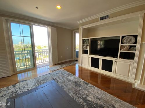 1447 Windshore Way, Oxnard CA 93035-1405 exterior