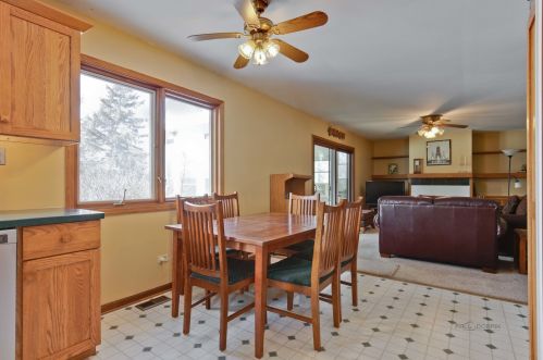 1404 Candlewood Dr, Bull Valley IL 60014-8964 exterior