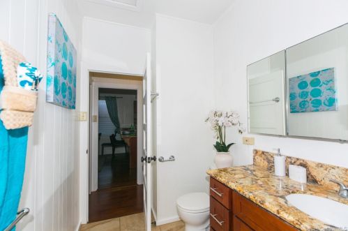 536 12 Ave, Honolulu HI exterior