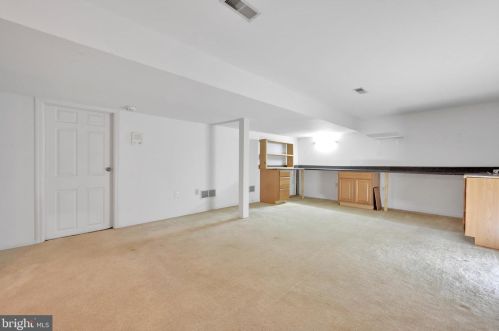 3223 Pinewyn Cir, Lancaster PA exterior