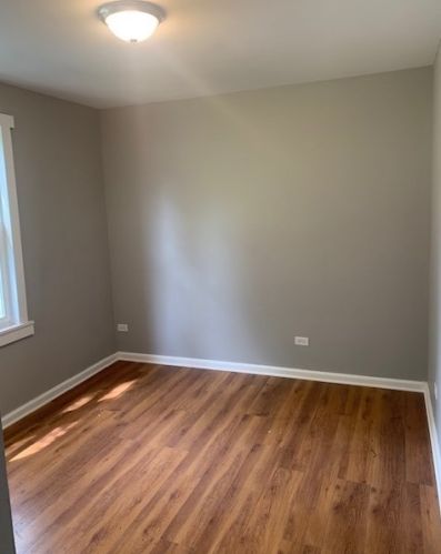 8444 Buffalo Ave, Chicago IL  60617-2609 exterior