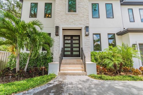 503 Davis Blvd, Tampa FL 33606-4012 exterior