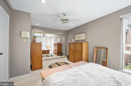 331 2nd St, Philadelphia PA 19122-3324 exterior