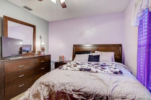 3101 Gordon Ct, Tampa FL 33619-1833 exterior