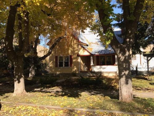 102 4th Ave, Hailey, ID 83333-8451