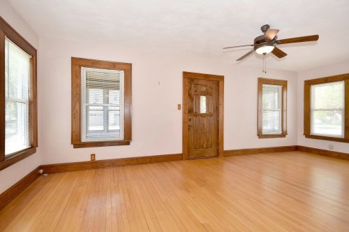 615 Saylor Ave, Elmhurst IL 60126-4305 exterior