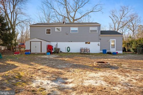 211 California Trl, Browns Mills NJ 08015-5640 exterior