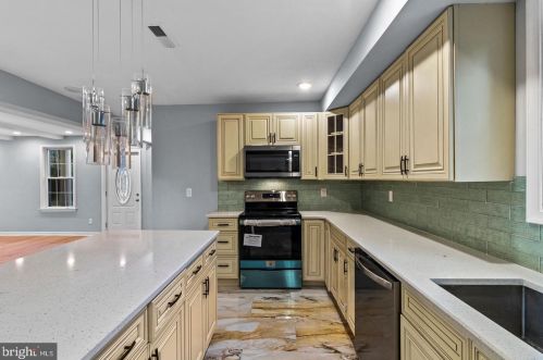 4305 Shoemaker Rd, Huntingdon Valley PA 19006-1711 exterior