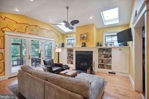 124 Smt Ave, Tavistock NJ 08033-3315 exterior