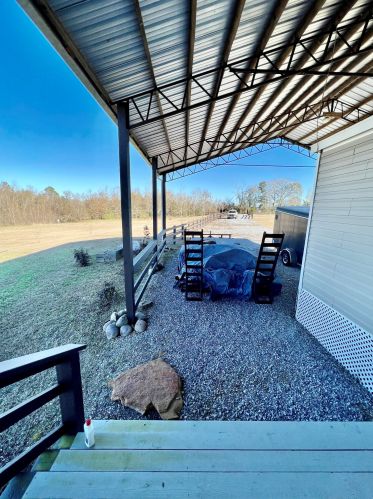 1069 Railroad Ave, Defuniak Springs FL  32433 exterior