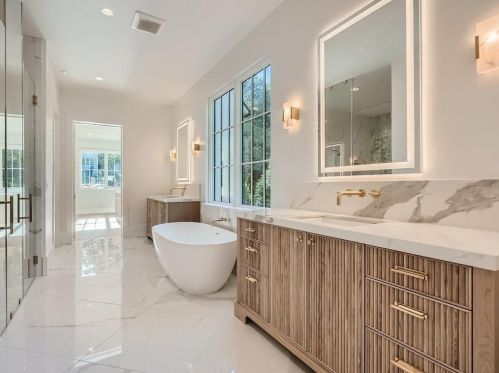 4682 Conway Dr, Atlanta GA 30327-3535 exterior