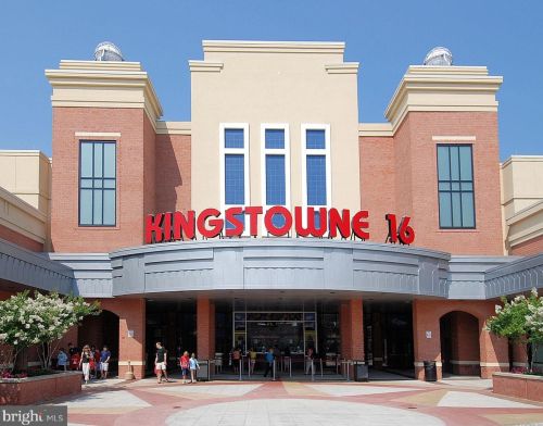 7027 Chesley Search Way, Alexandria VA 22315-4754 exterior