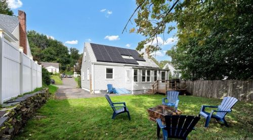 218 Alexander Rd, New Britain CT 06053-1060 exterior