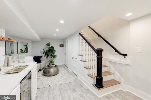 325 11th St, Washington DC  20002-6219 exterior