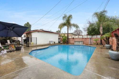 117 Loma Linda Dr, Bakersfield CA 93305-2926 exterior