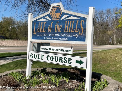 2081 Lac Du Mont, Haslett MI  48840-9513 exterior