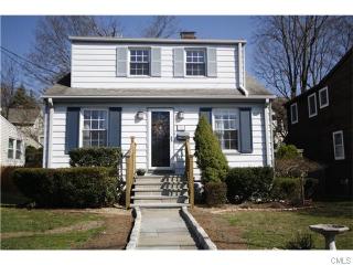 32 Winfield Ct, Norwalk, CT 06855-2117