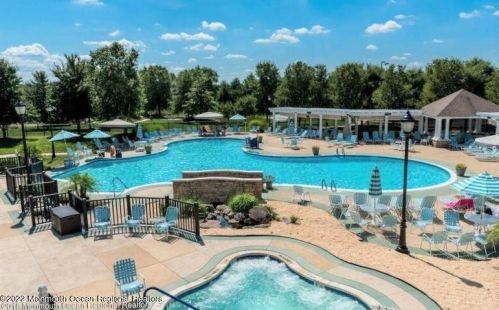 24 Cromwell Ln, Jackson Twp NJ 08527-4687 exterior