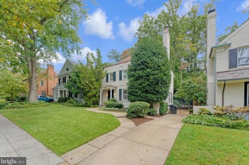 3073 Cleveland Ave, Washington, DC 20008-3532