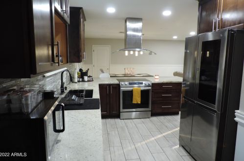 4001 61 St, Phoenix AZ 85033-1712 exterior