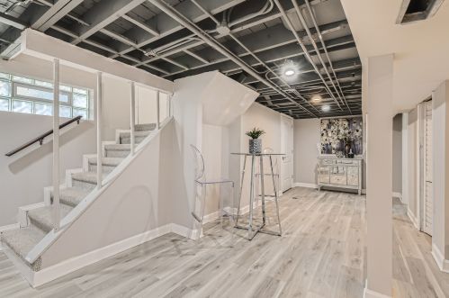 7433 Prairie Ave, Chicago IL  60619-1824 exterior