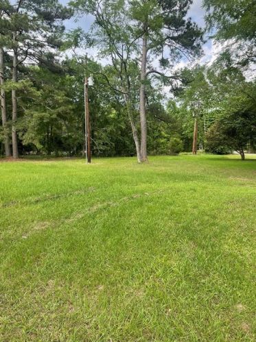 1394 Old Phelps Rd, Huntsville TX 77340-7294 exterior