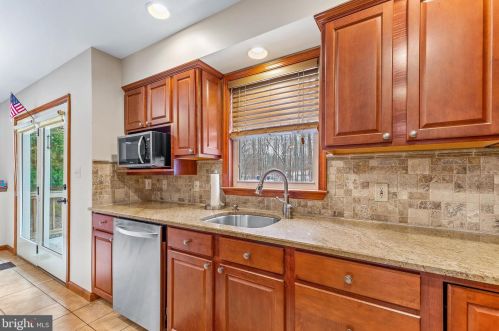 50 Walnut Crk Rd, Huntingtown MD 20639-3006 exterior