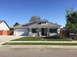 1226 Verdelho Ct, Tulare, CA 93274-0831