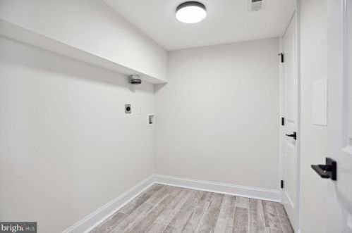 401 Boyd Ave, Silver Spring MD 20912-5404 exterior