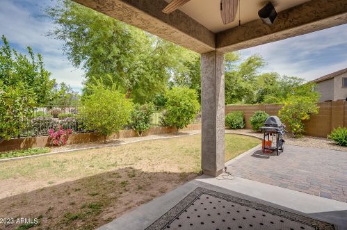 15827 21st Ln, Phoenix AZ  85023-9206 exterior