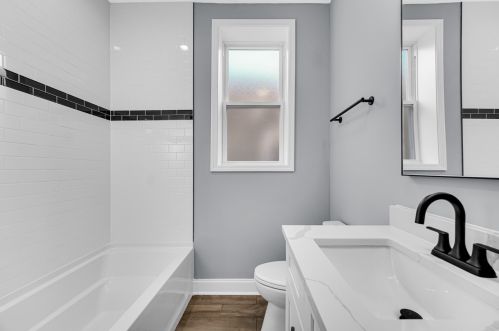 8154 Grn St, Chicago IL 60620-3146 exterior