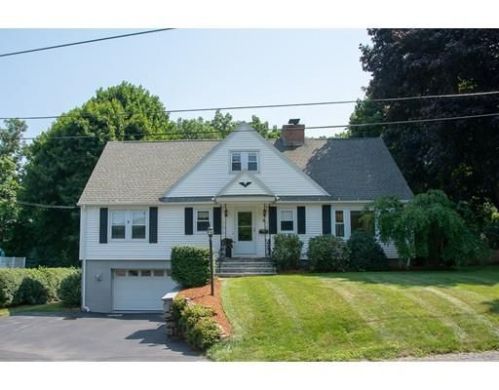 8 Jewett Ter, Worcester MA  01605-3129 exterior