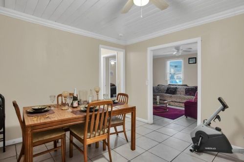 714 22nd St, Fort Pierce FL  34950-6065 exterior