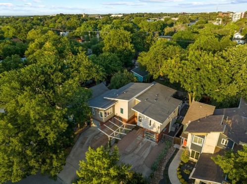 2515 Durwood St, Austin TX  78704-5496 exterior