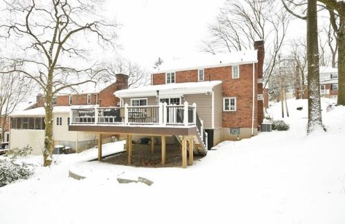 921 Meadowcroft Ave, Pittsburgh PA 15216-1119 exterior