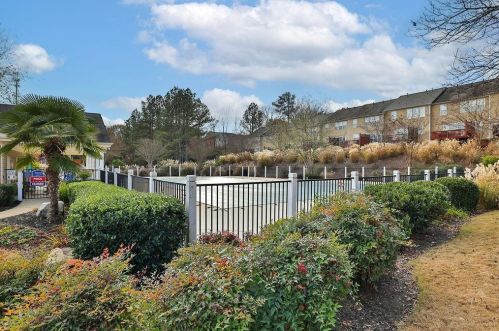 2536 Bridlewood Ln, Atlanta GA 30339 exterior