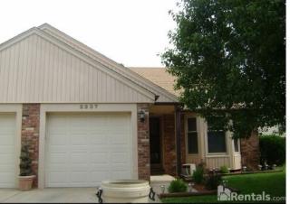 2237 Westport Pl, Topeka KS  66614-1933 exterior