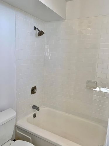 2916 Date St, Honolulu HI  96816-1184 exterior