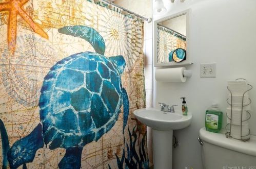 145 Fairview St, New Britain CT  06051-2709 exterior