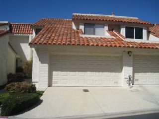 707 Blue Oak Ave, Thousand Oaks CA  91320-4010 exterior